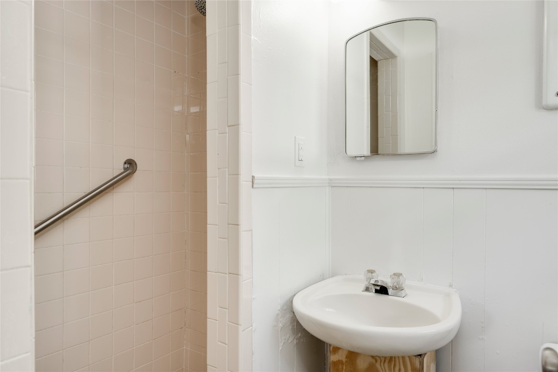 809 Neans Drive Austin, TX 78758 - Photo 7 of 40