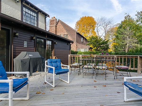 51 Gralynn Road Newton, MA 02459 - Photo 15 of 18