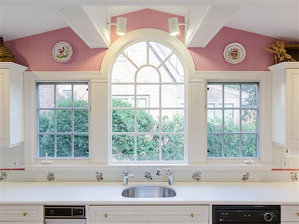 51 Gralynn Road Newton, MA 02459 - Photo 4 of 18