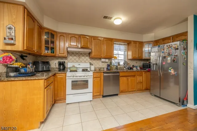 $849,000 | 310 1st Avenue, Elizabeth Port, NJ 07206