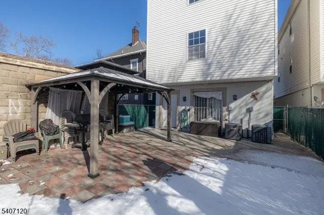 $849,000 | 310 1st Avenue, Elizabeth Port, NJ 07206