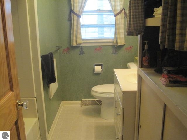 4730 North State Road Alma, MI 48801 - Photo 14 of 21 1792702-13.JPG