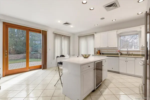 $1,595,000 | 174 Lawrence Avenue, Eastchester, NY 10709