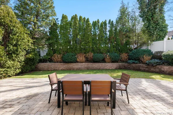 $1,595,000 | 174 Lawrence Avenue, Eastchester, NY 10709