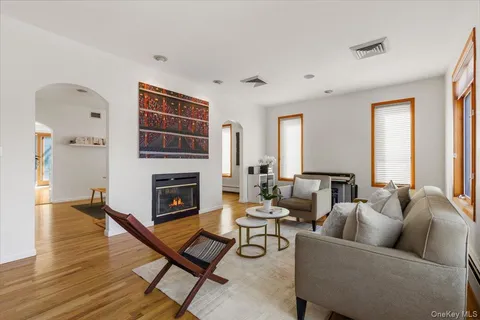 $1,595,000 | 174 Lawrence Avenue, Eastchester, NY 10709