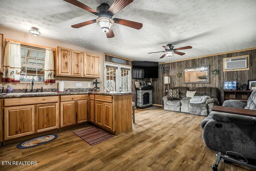 301 West Everett Street Sparta, TN 38583 - Photo 8 of 43 1000075670_15