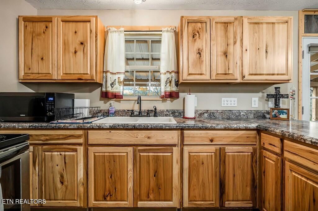 301 West Everett Street Sparta, TN 38583 - Photo 10 of 43 1000075670_17