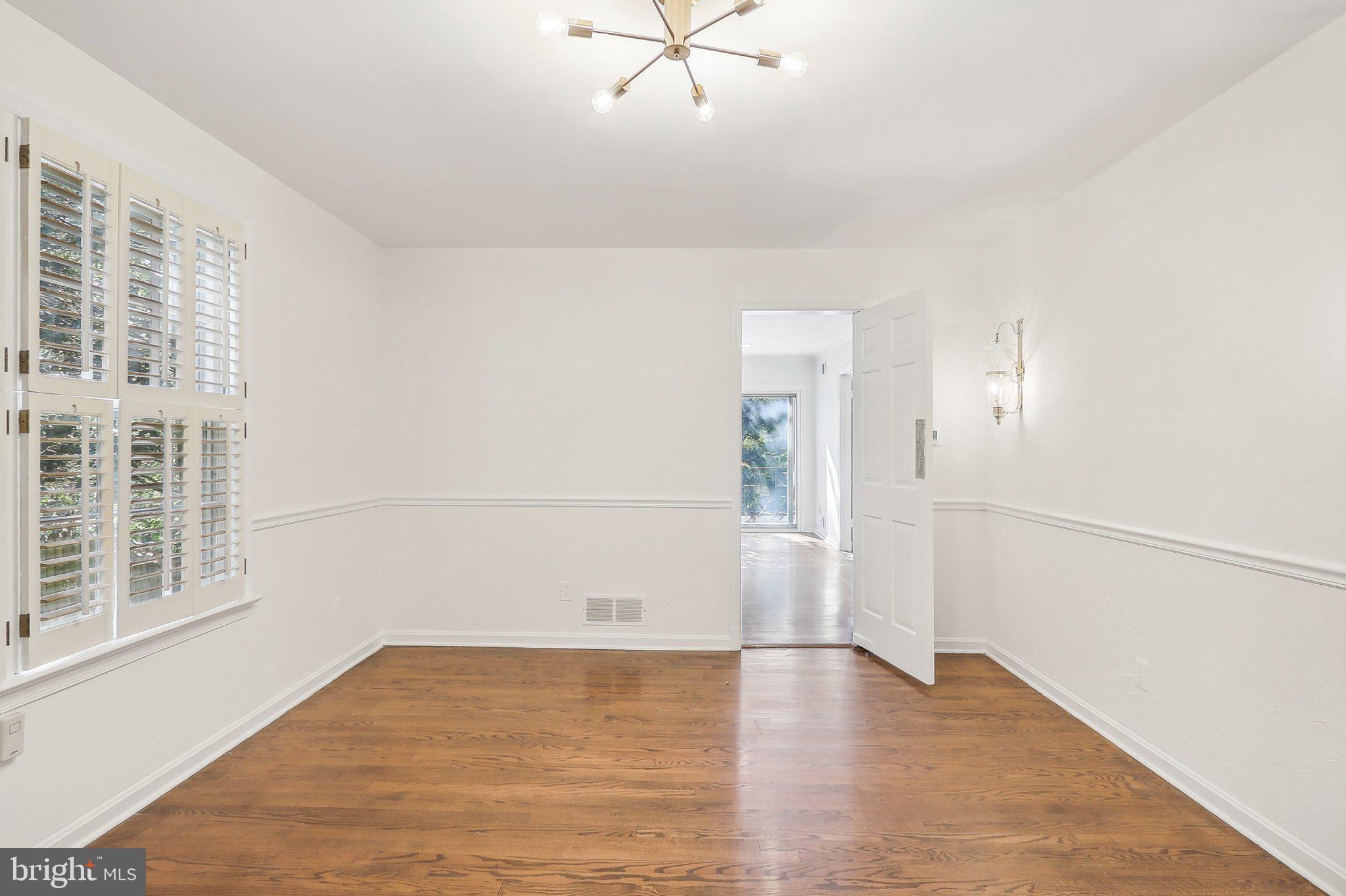 4405 Boxwood Road Bethesda, MD 20816 - Photo 13 of 58 Dining Room