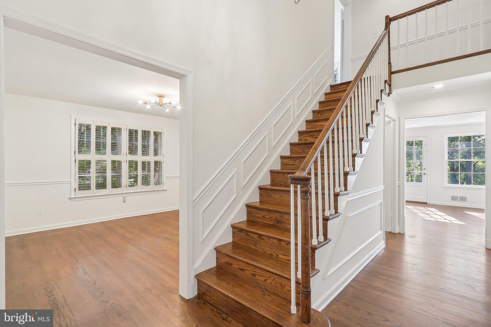 4405 Boxwood Road Bethesda, MD 20816 - Photo 23 of 58 Two-story foyer