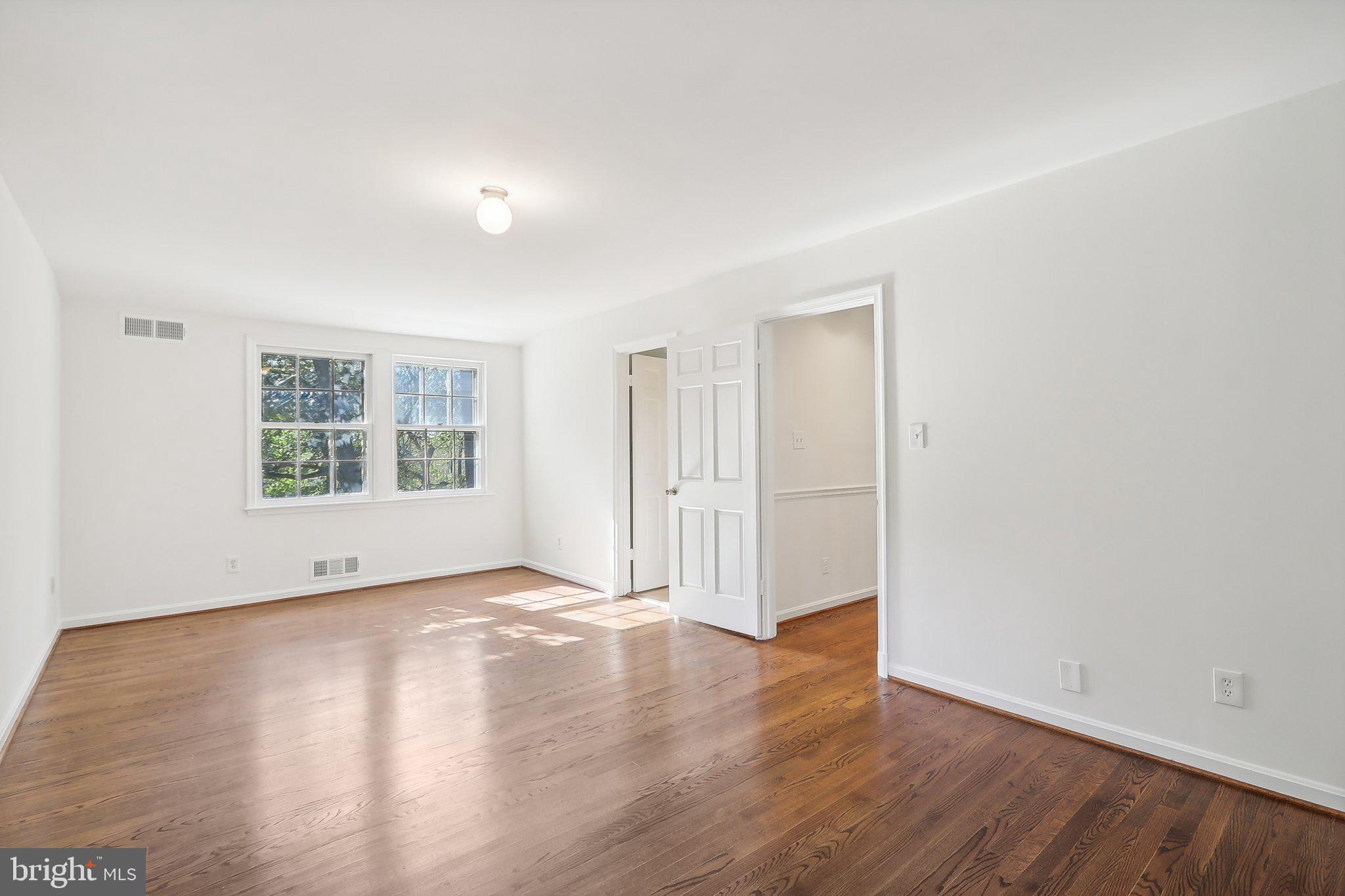 4405 Boxwood Road Bethesda, MD 20816 - Photo 25 of 58 Upper Bedroom 1