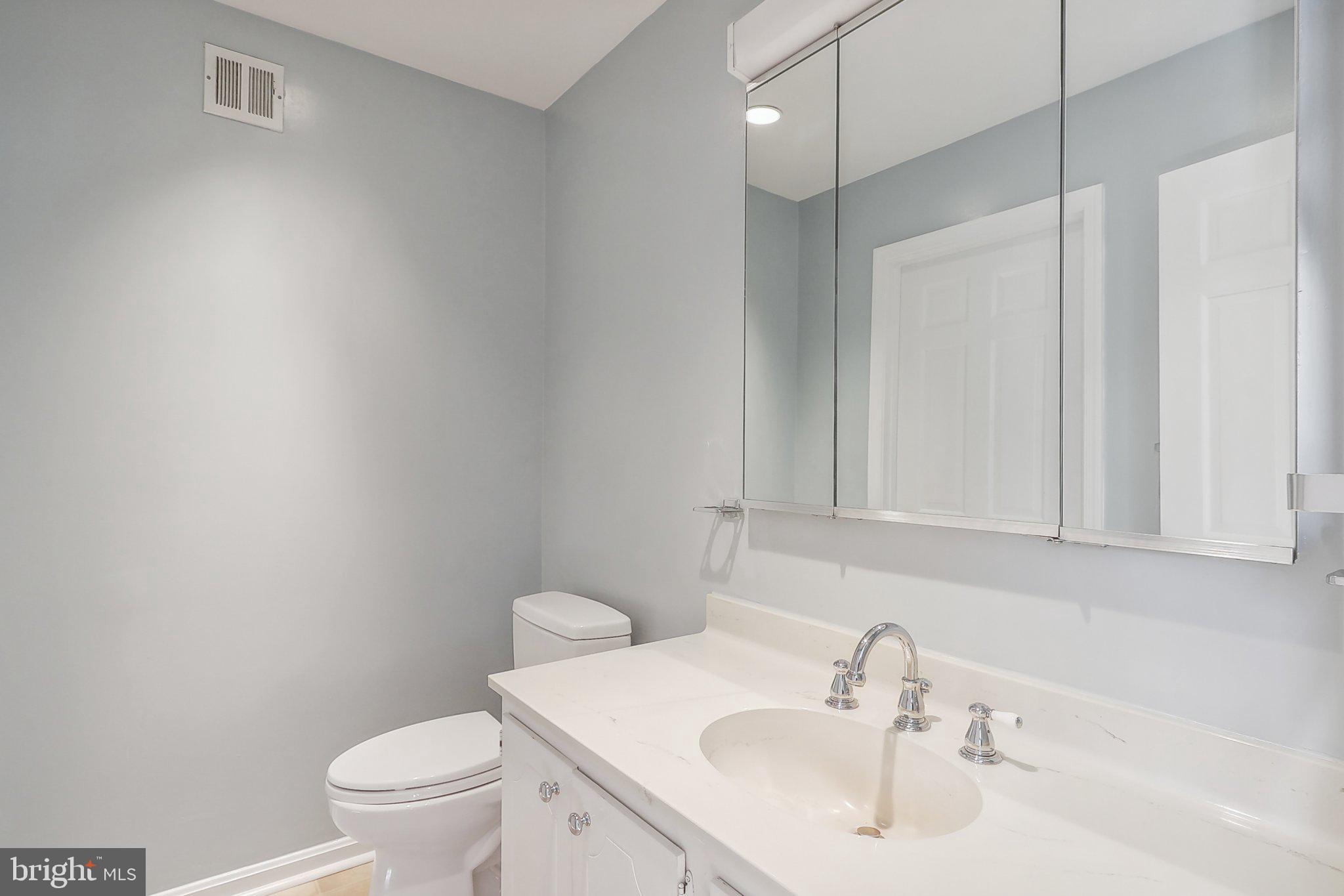 4405 Boxwood Road Bethesda, MD 20816 - Photo 33 of 58 Upper Powder Room