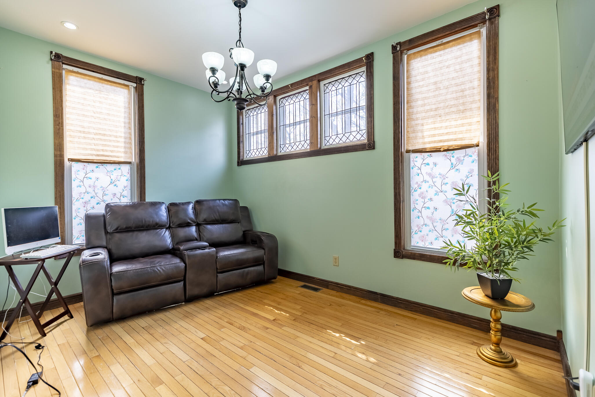 34 Webb Street Hammond, IN 46320 - Photo 10 of 31 2054x1369