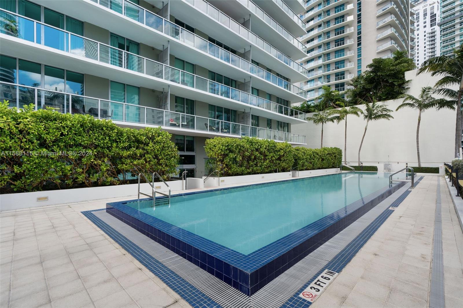 79 Southwest 12th Street, Unit 2204S Miami, FL 33130 - Photo 36 of 40 a view of a building from a balcony