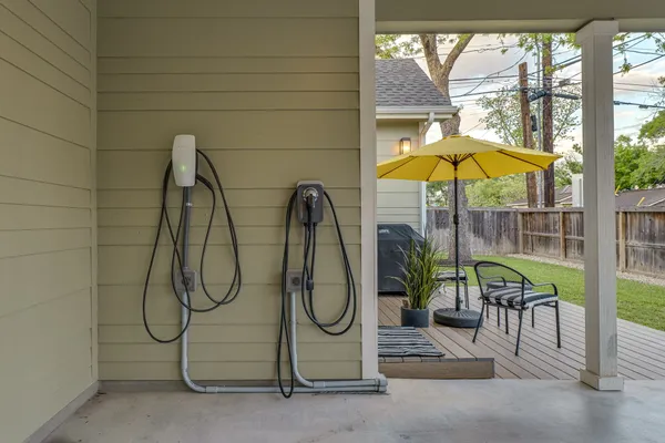 $1,750,000 | 2604 Bland Street, Austin, TX 78703