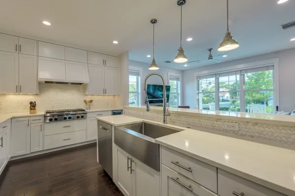 $1,750,000 | 2604 Bland Street, Austin, TX 78703
