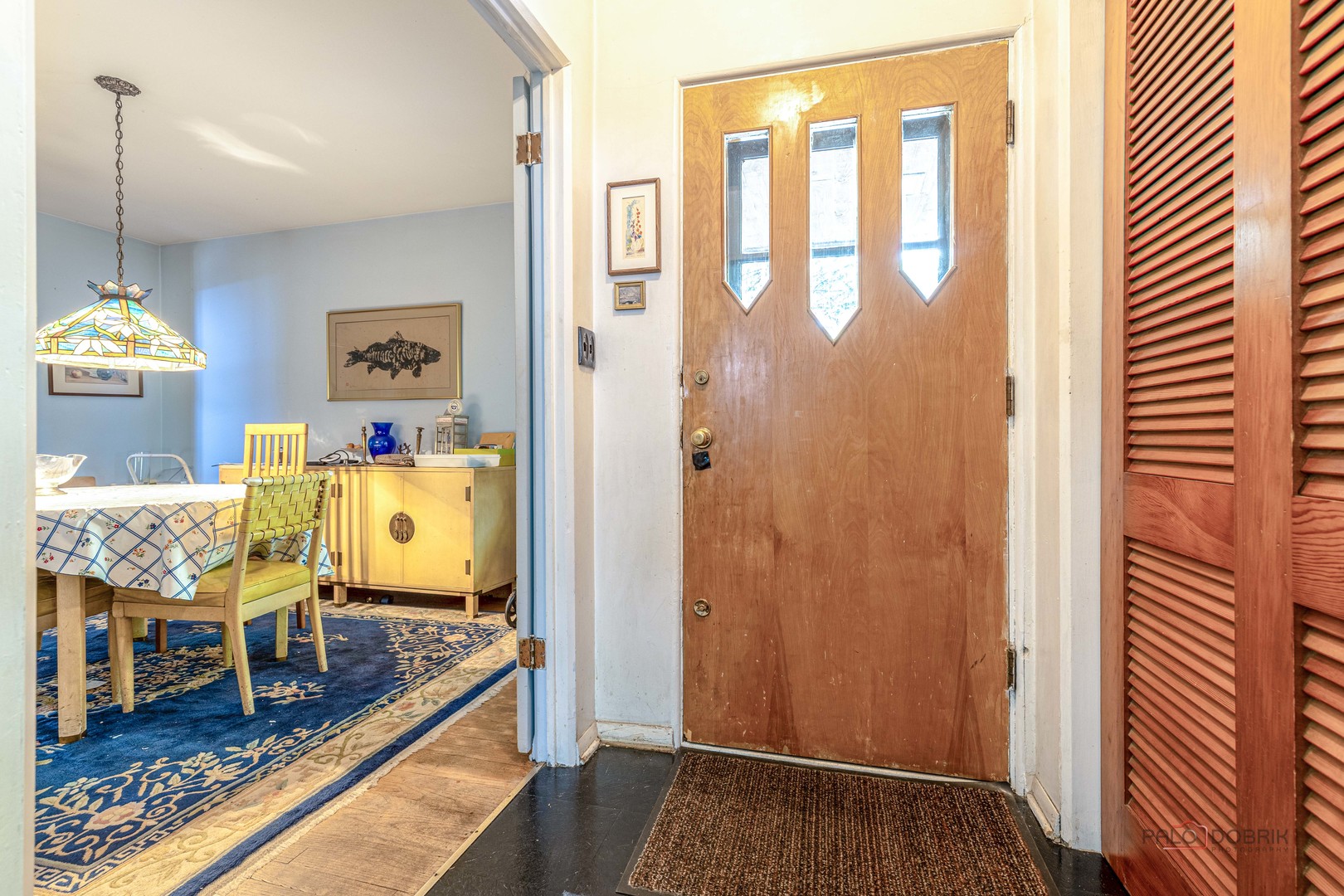 9320 Forestview Road Evanston, IL 60203 - Photo 4 of 27