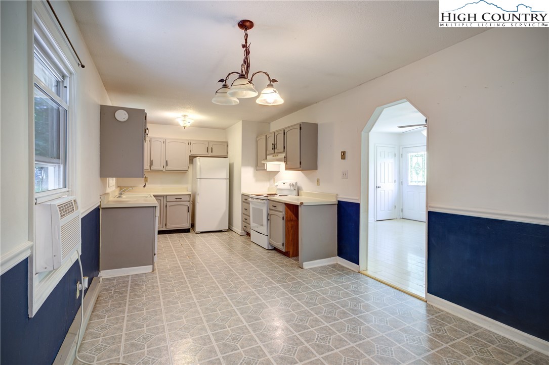 296 Hardaman Circle Boone, NC 28607 - Photo 15 of 27 Gallery Image 15