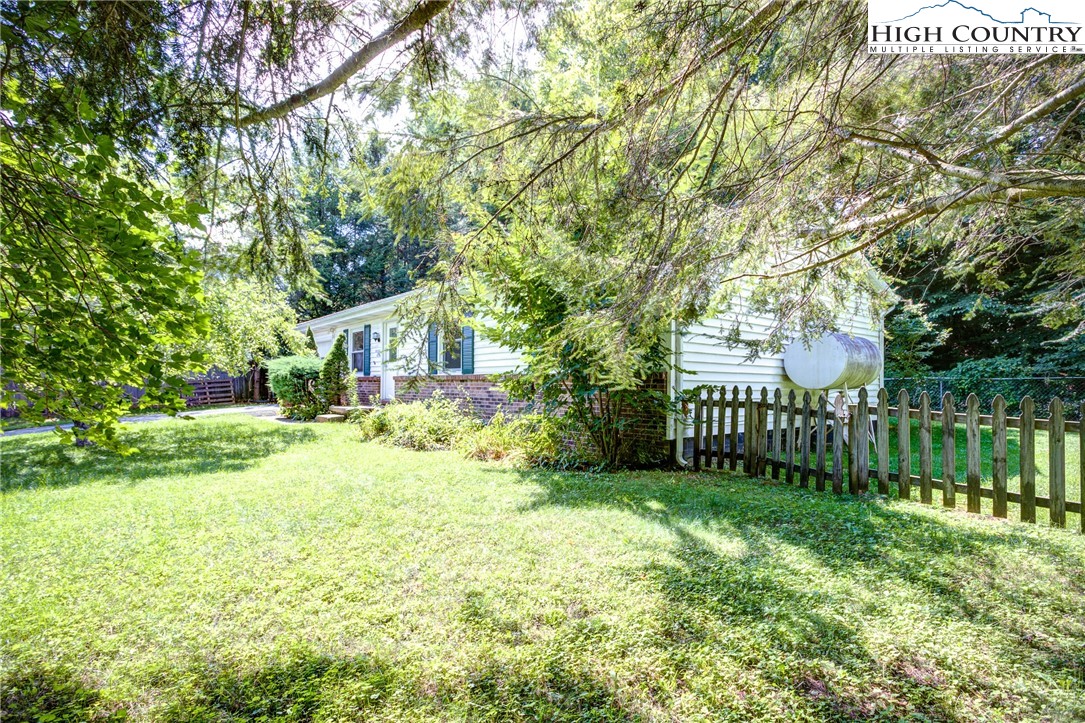 296 Hardaman Circle Boone, NC 28607 - Photo 3 of 27 Gallery Image 3