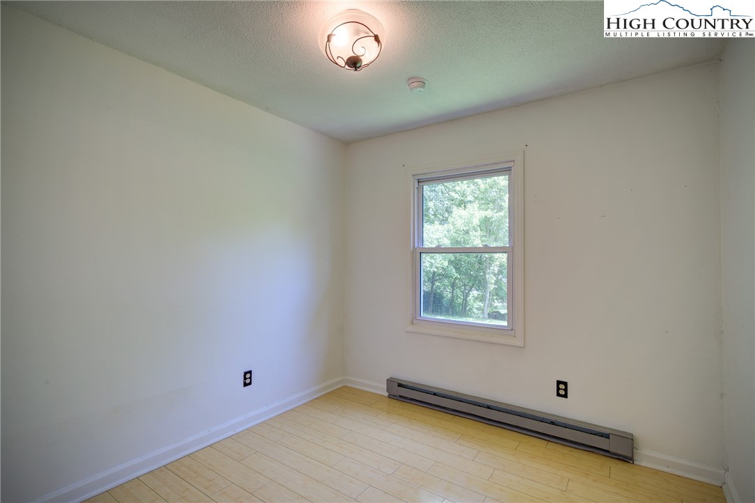 296 Hardaman Circle Boone, NC 28607 - Photo 7 of 27 Gallery Image 7