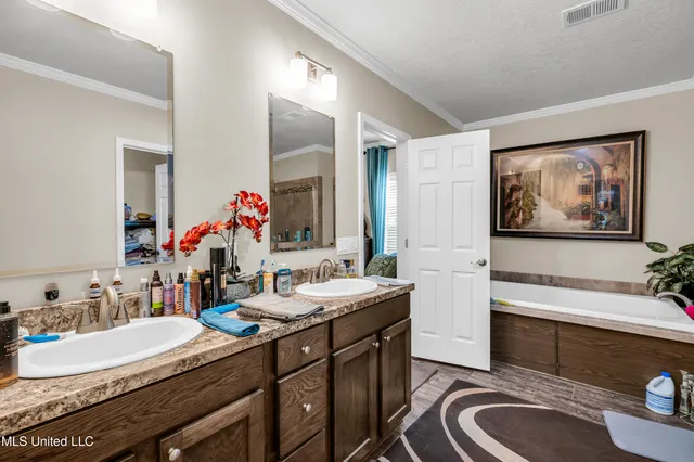 $389,900 | 17990 Cuevas Road, Kiln, MS 39556