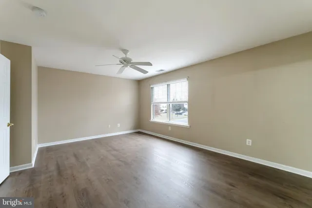 $3,400 | 43792 Sunset Terrace, Ashburn, VA 20147