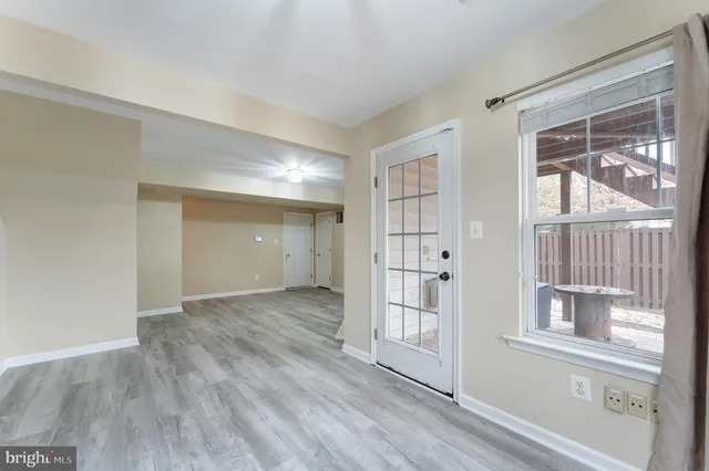 $3,400 | 43792 Sunset Terrace, Ashburn, VA 20147