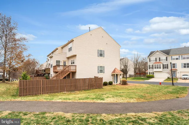 $3,400 | 43792 Sunset Terrace, Ashburn, VA 20147