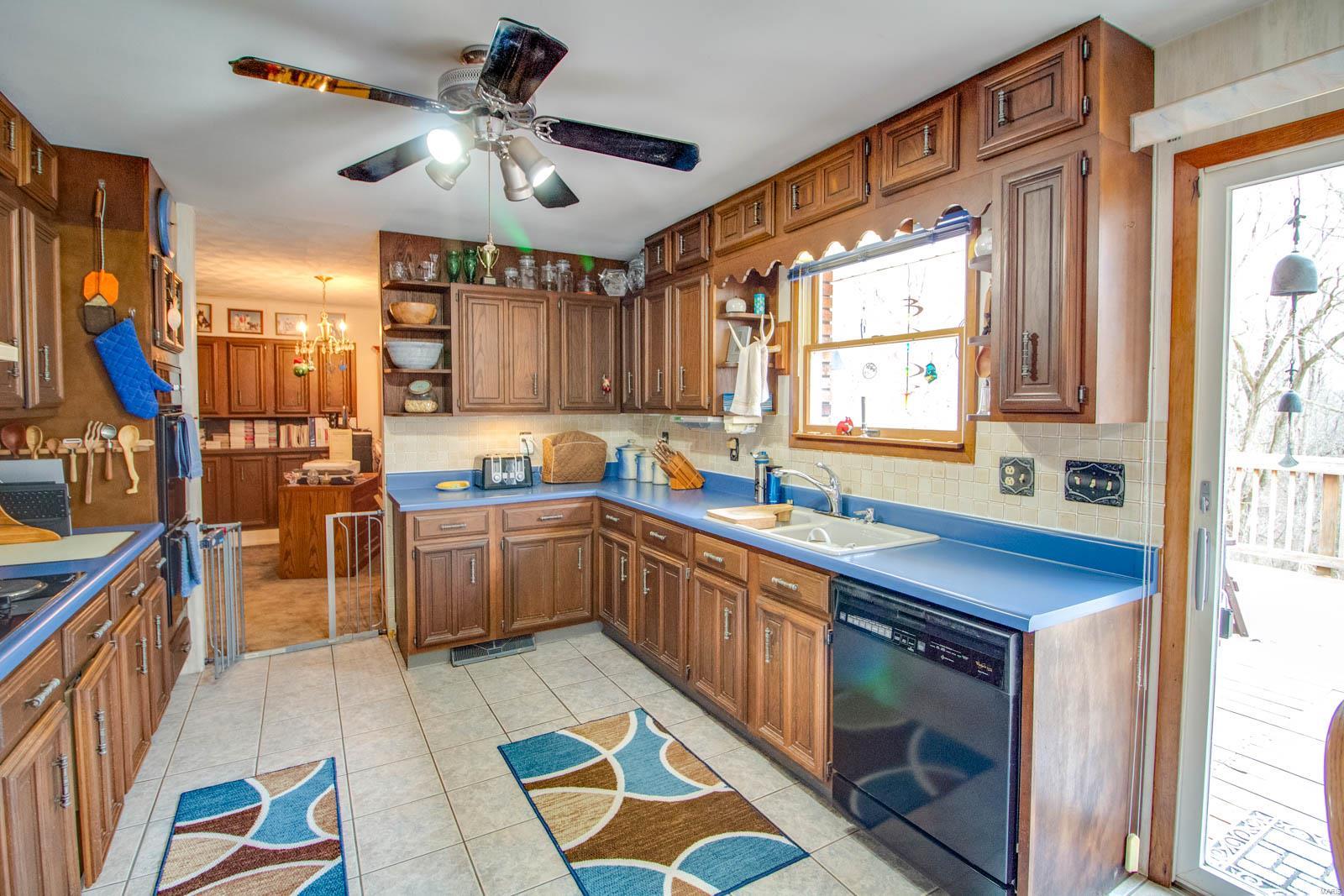 8726 Blue Ridge Road Alton, IL 62002 - Photo 22 of 55