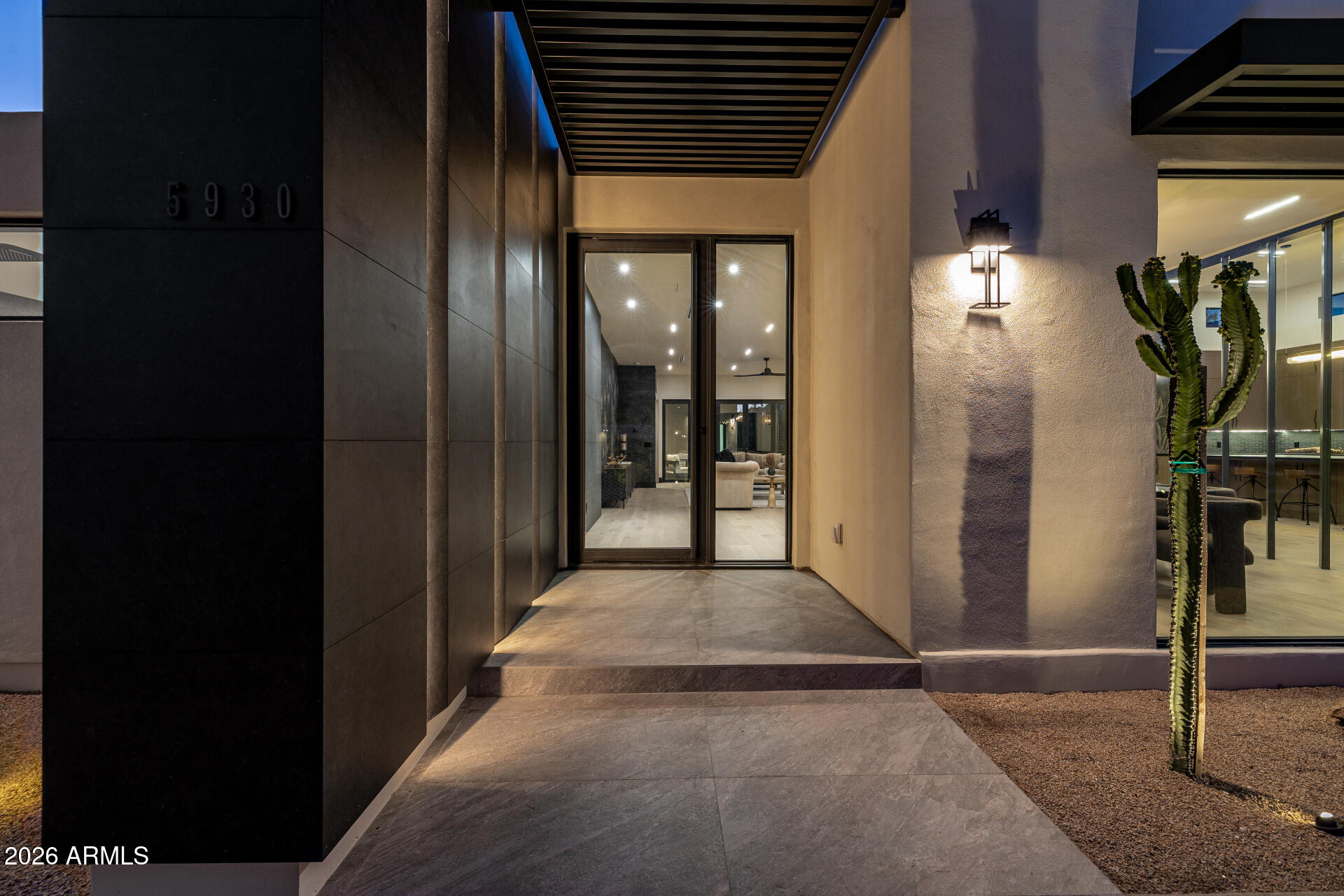 5930 North 45th Place Phoenix, AZ 85018 - Photo 1 of 81 08 45th