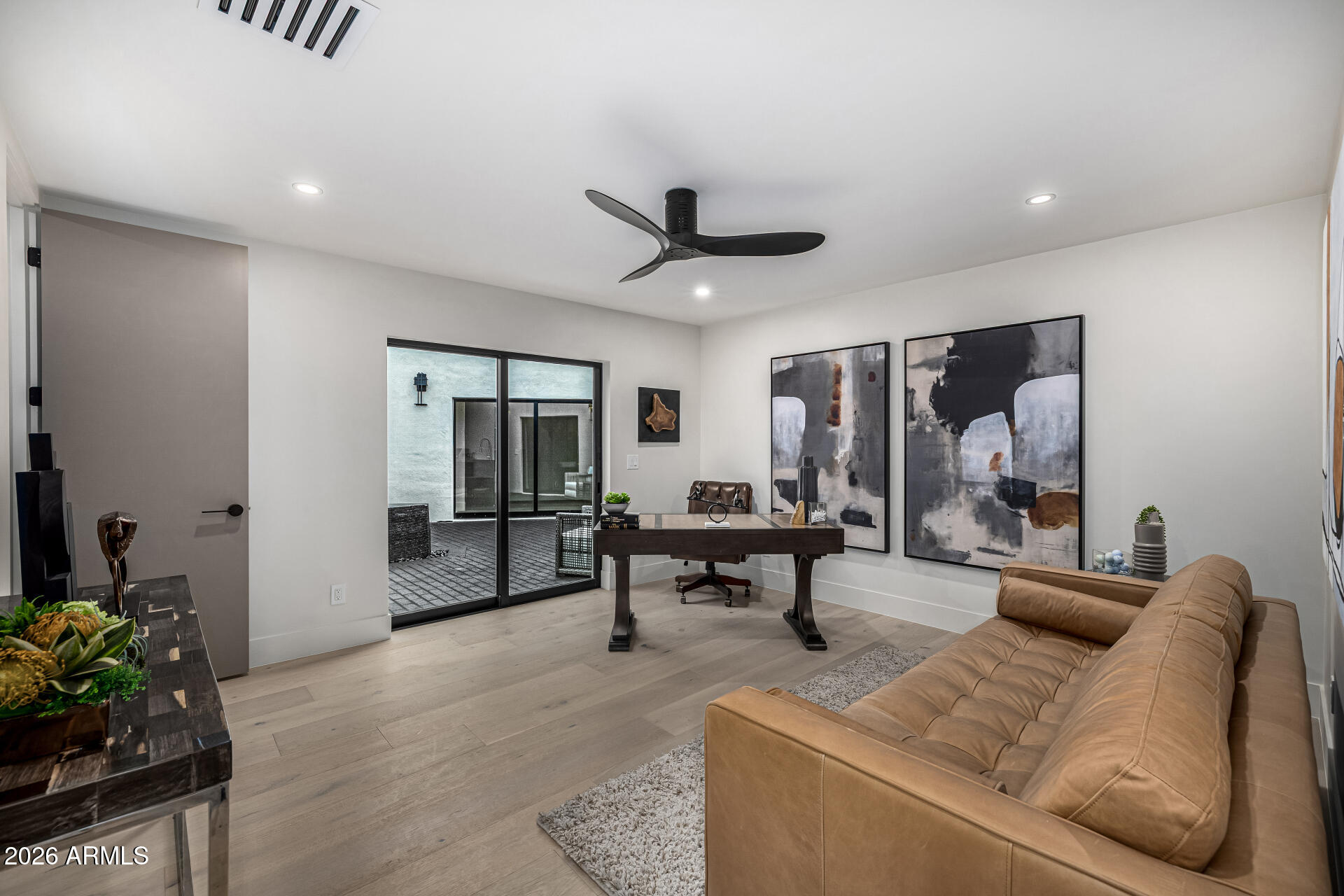 5930 North 45th Place Phoenix, AZ 85018 - Photo 46 of 81 87-45th