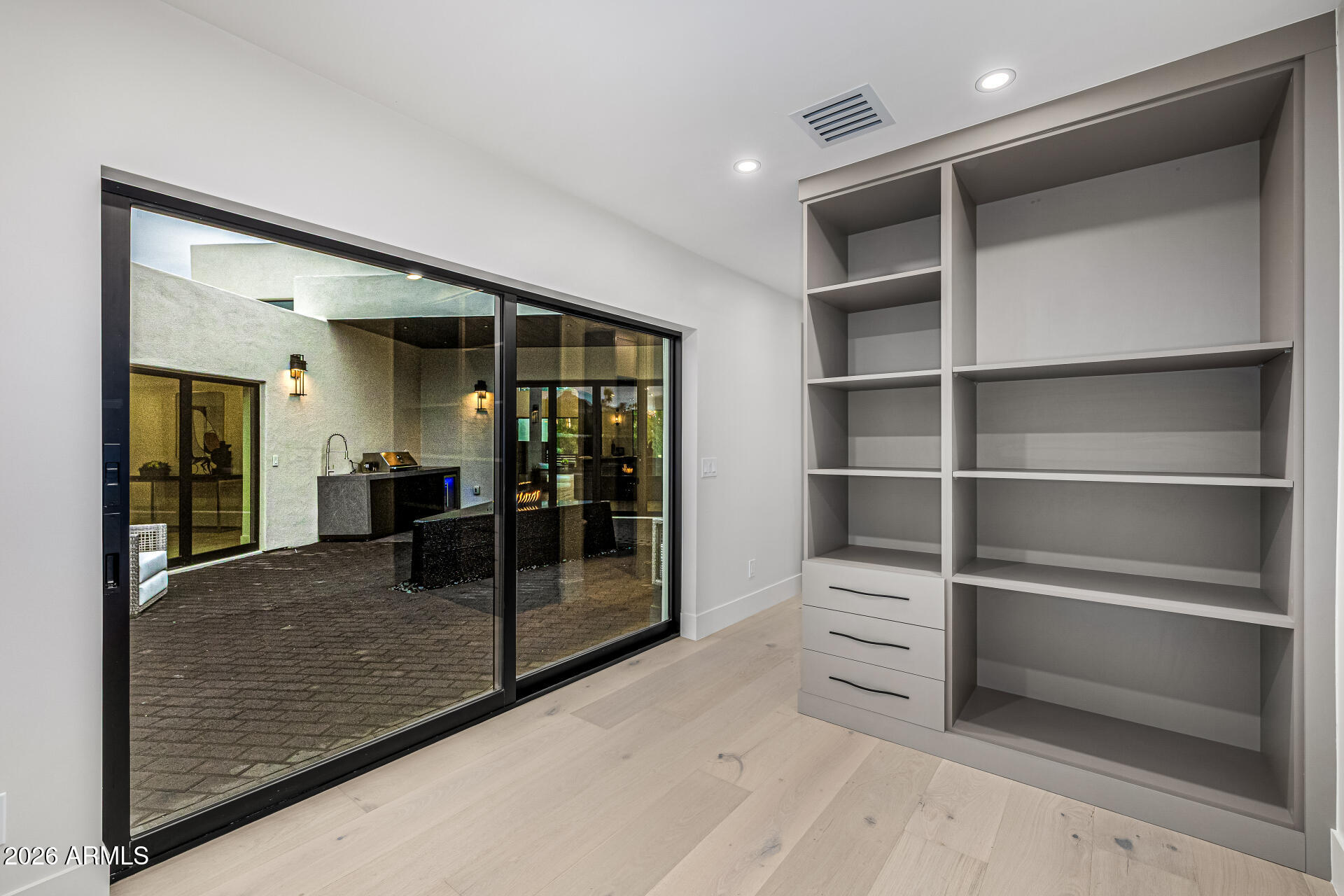 5930 North 45th Place Phoenix, AZ 85018 - Photo 52 of 81 82-45th