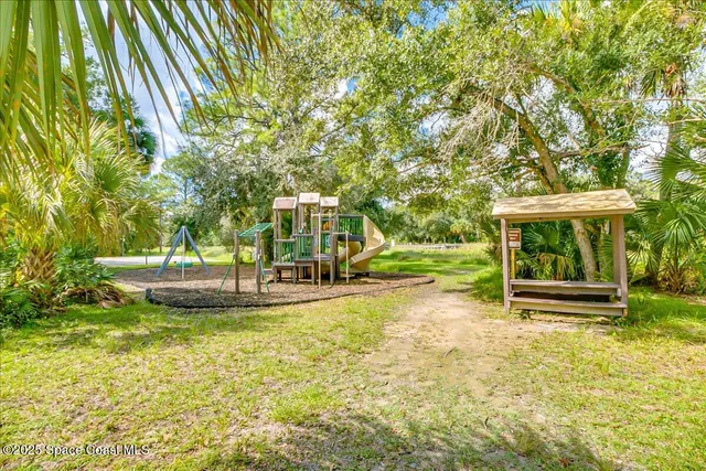 $446,000 | 544 South Wildwood Lane, Melbourne Village, FL 32904