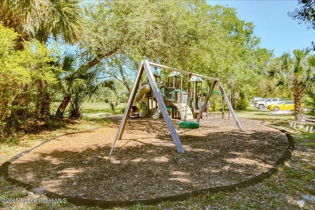 $446,000 | 544 South Wildwood Lane, Melbourne Village, FL 32904