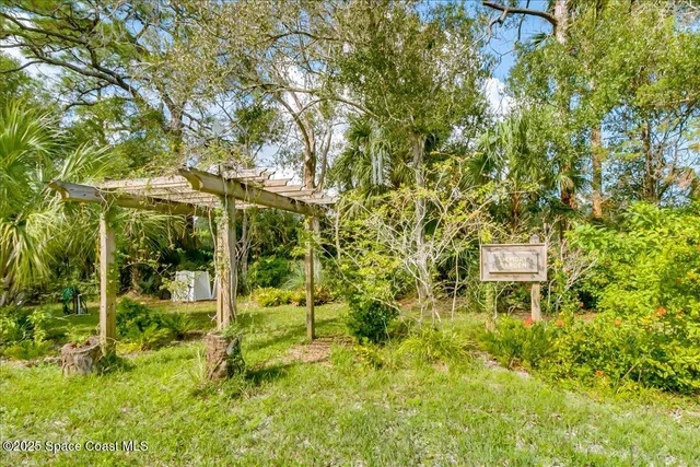 $446,000 | 544 South Wildwood Lane, Melbourne Village, FL 32904