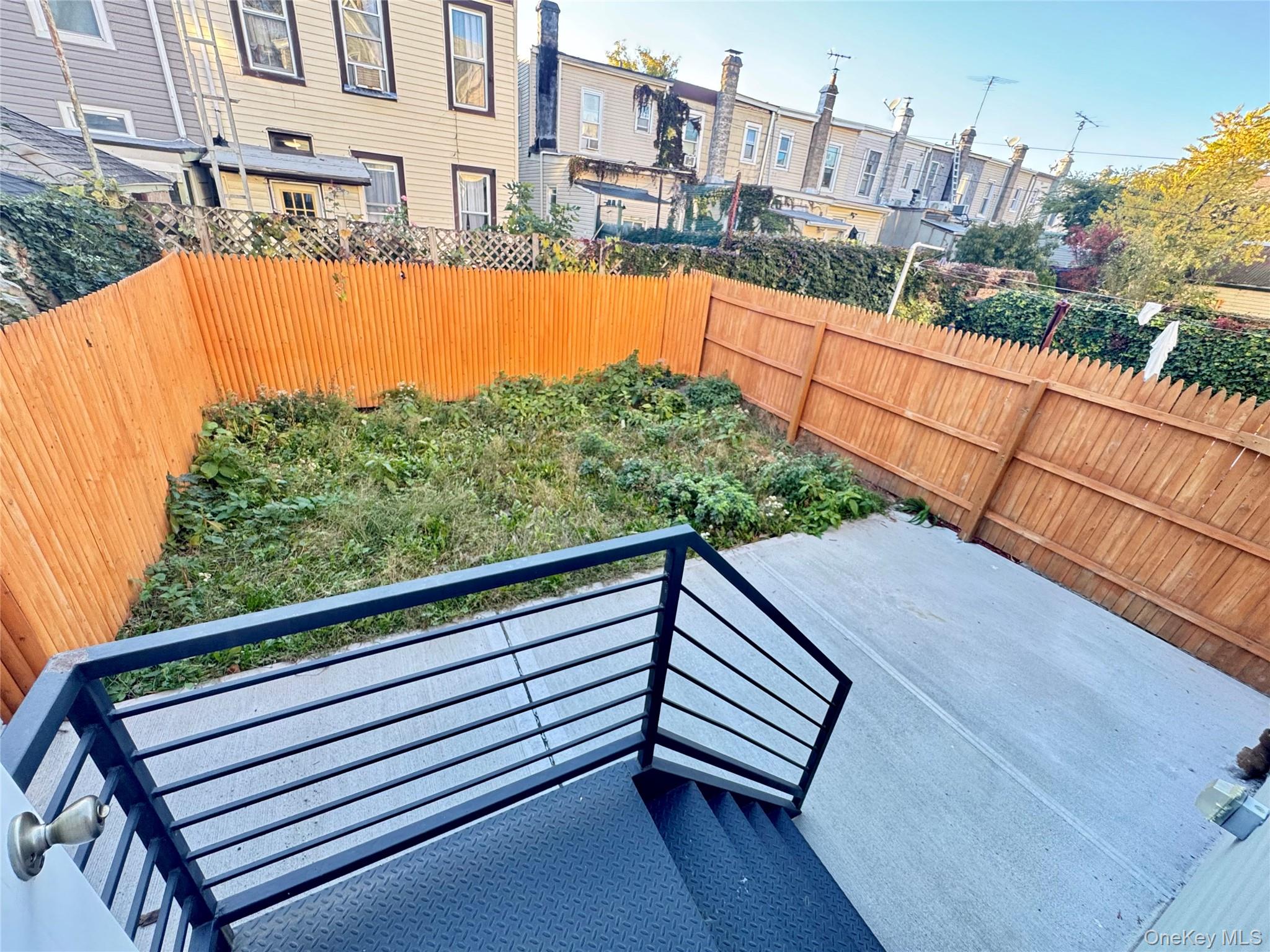 87-44 89th Street Queens, NY 11421 - Photo 4 of 10