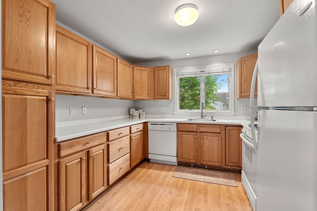 5 Woods Ed, Unit 5 Mashpee, MA 02649 - Photo 10 of 37