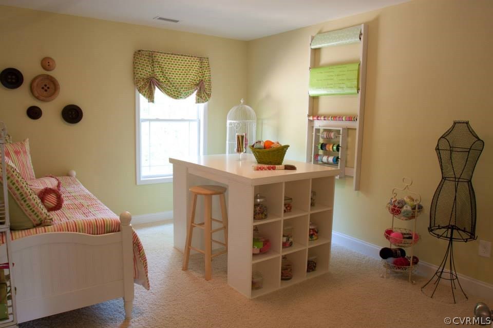 11024 Avening Road Midlothian, VA 23112 - Photo 9 of 16 a bedroom with a workspace