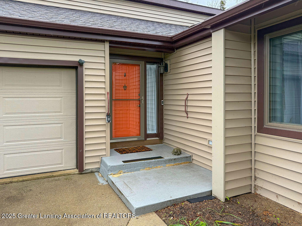 5710 Academic Way Haslett, MI 48840 - Photo 2 of 35 Exteriors-1