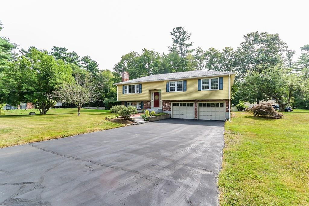 3 Stacey Road Norfolk, MA 02056 - Photo 3 of 42 Gallery Image 3