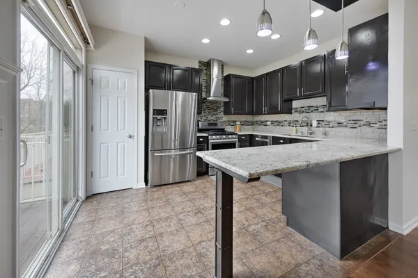 $449,000 | 4188 Milford Lane, Aurora, IL 60504
