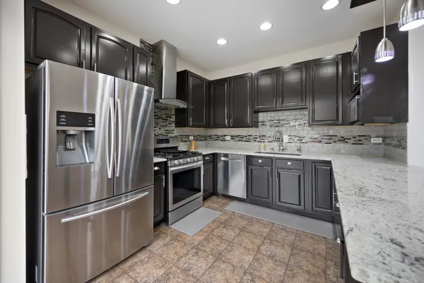 $449,000 | 4188 Milford Lane, Aurora, IL 60504