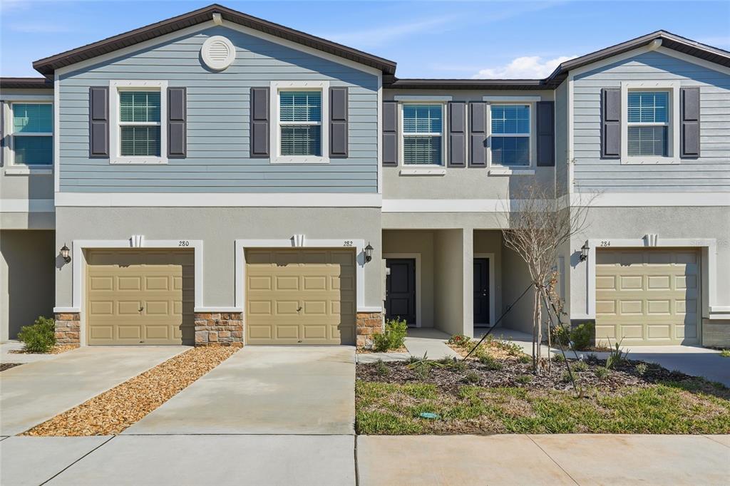 282 27th Street Southeast Ruskin, FL 33570 - Photo 2 of 34