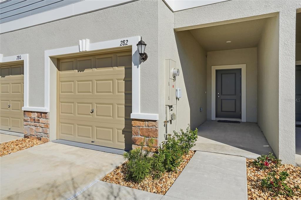 282 27th Street Southeast Ruskin, FL 33570 - Photo 3 of 34