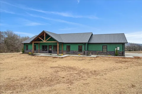 $499,900 | 961 Collins Lane, Huntland, TN 37345