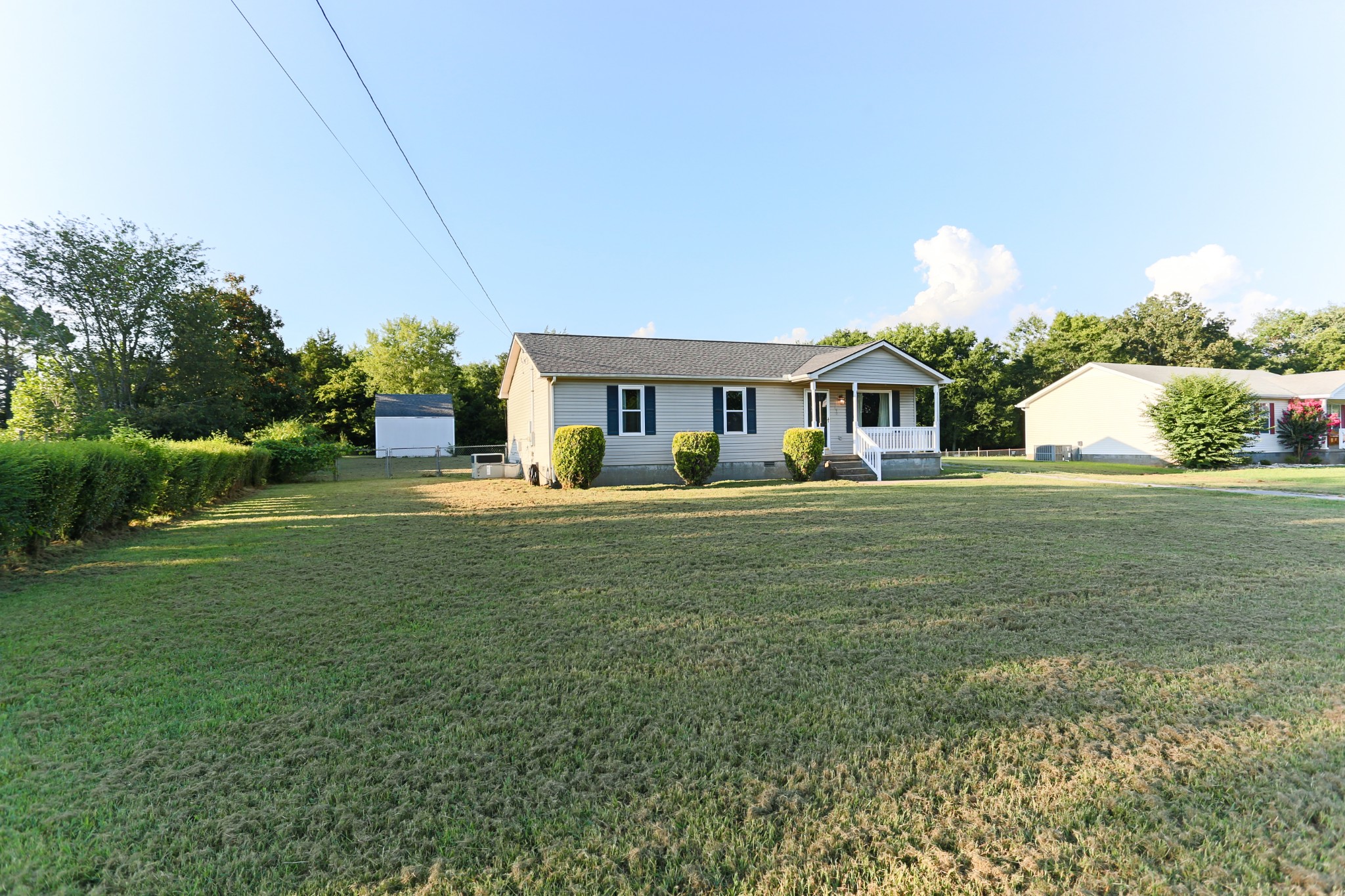 7460 Joe Rowlin Road Christiana, TN 37037 - Photo 3 of 26 a front view of house with yard