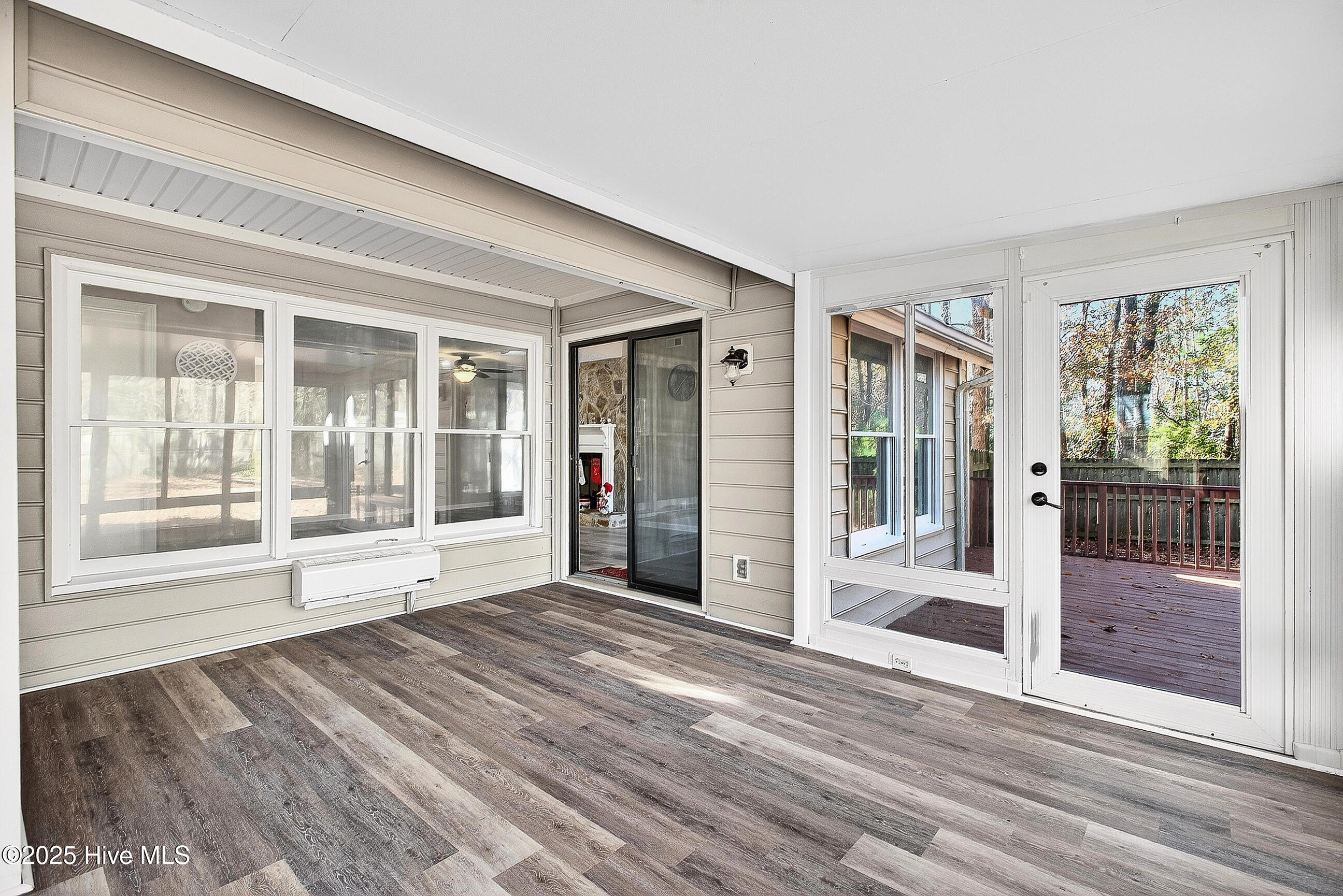 105 Riverbend Road Jacksonville, NC 28540 - Photo 16 of 37 Sunroom