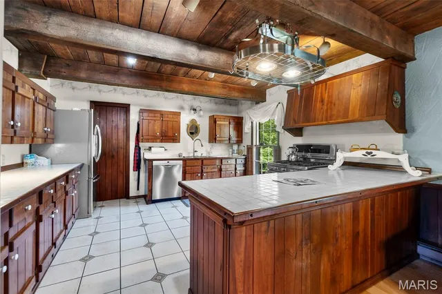 $339,000 | 601 South Shelby Street, Perryville, MO 63775