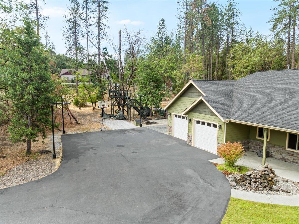 100 McKenzie Ridge Road Grants Pass, OR 97526 - Photo 39 of 46 41-DJI_0976