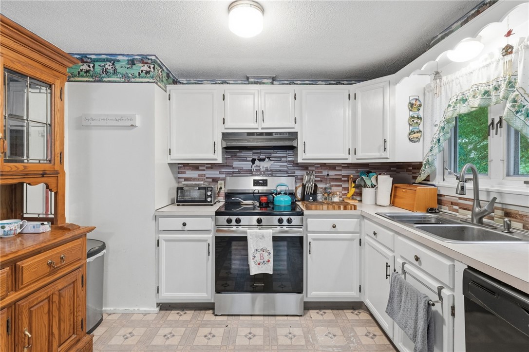 342 Switch Road Richmond, RI 02832 - Photo 5 of 50