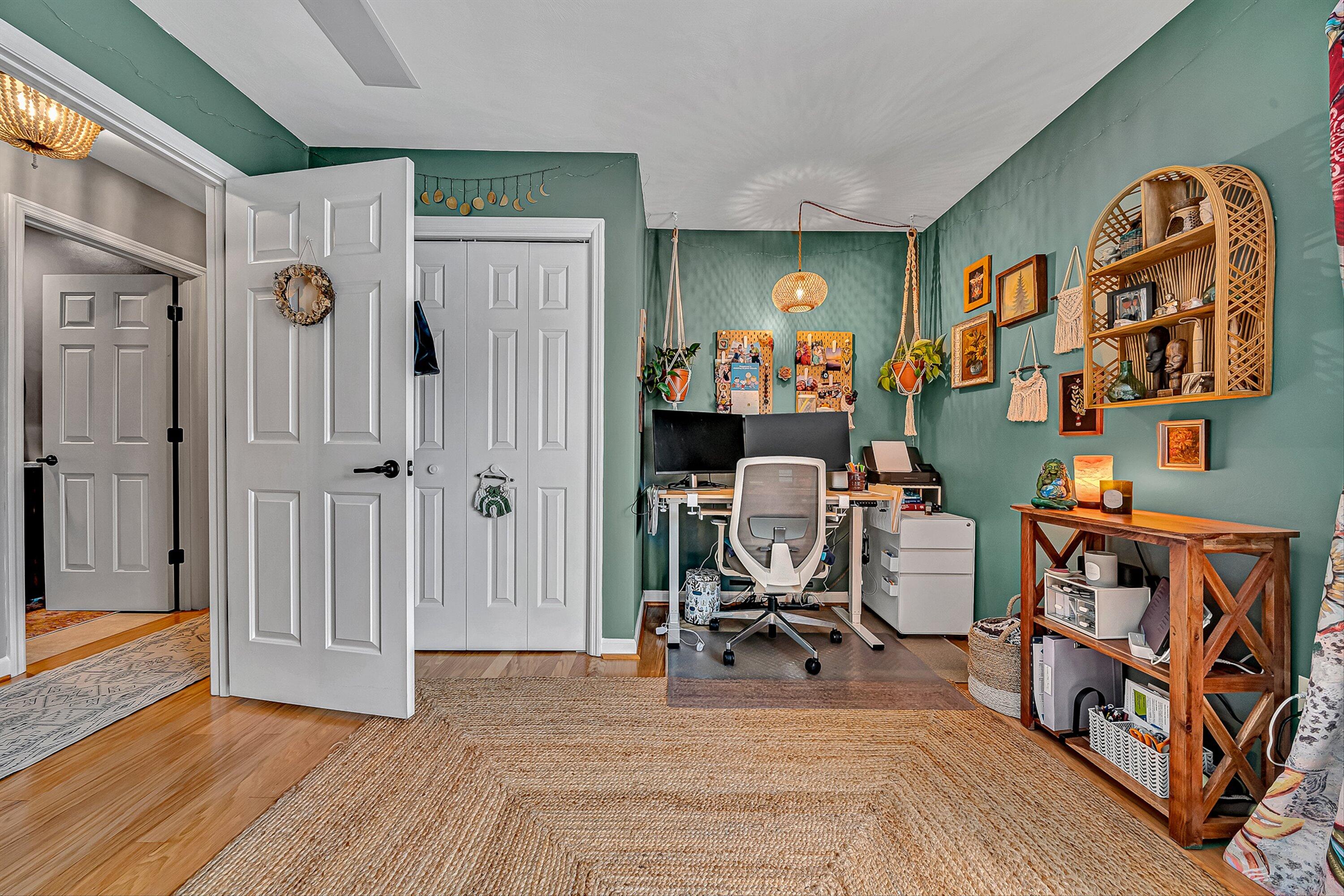 2509 South Clearing Road Salem, VA 24153 - Photo 28 of 36 28-VM-02382